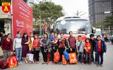 Những chuyến xe nghĩa tình đưa người bệnh về quê ăn Tết